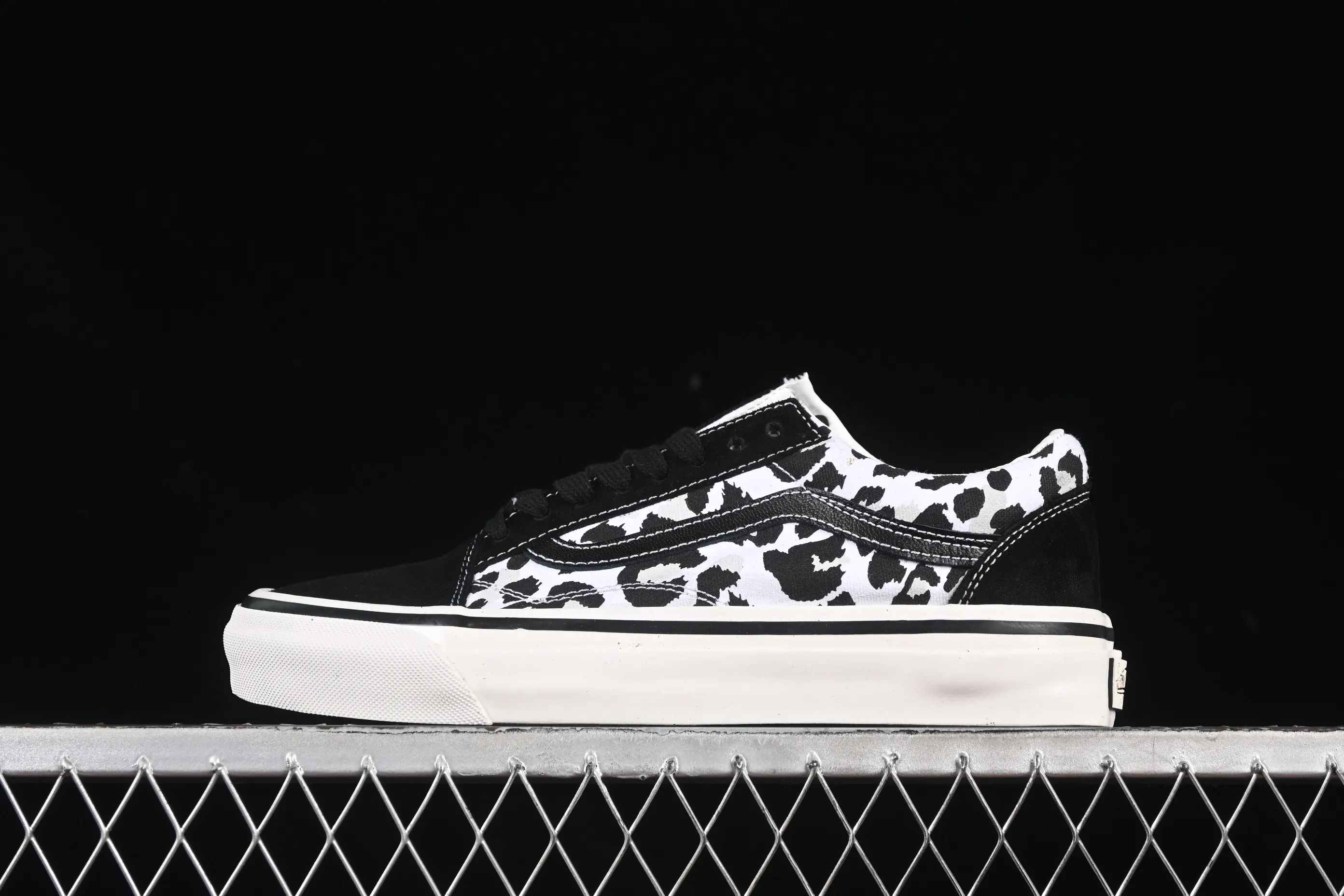 All categories Vans Vans series Vans Low Vans low-top Vans Old Skool 36 Vans high-end branch low-top retro casual sneakers VN000D56BA2